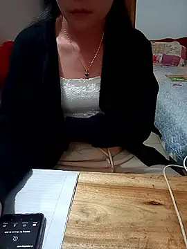 Feeling-hot online show from December 20, 3:52 pm