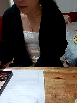 Feeling-hot online show from December 21, 3:57 am