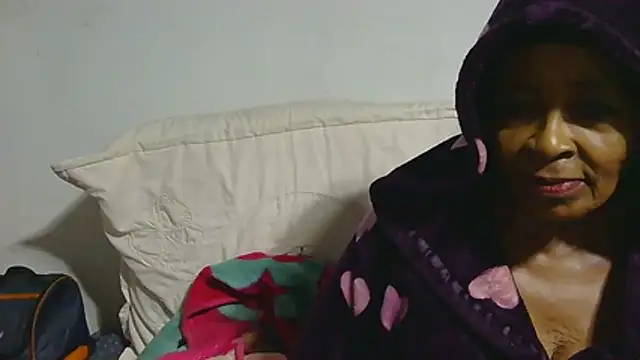 GucciladyXXXX online show from February 15, 8:24 am