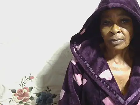 GucciladyXXXX online show from February 16, 6:20 am