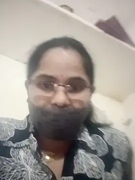 Snapshot of nisha_sexi chatting on February 2, 8:13 am nisha sexi online show from February 2, 8:13 am