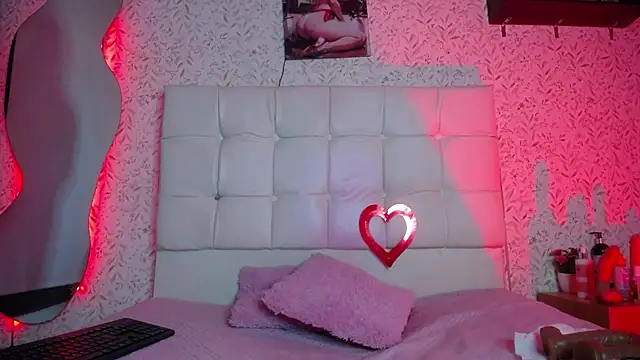 Snapshot of adalya_y chatting on February 24, 11:41 am adalya y online show from February 24, 11:41 am