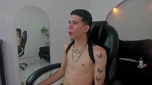 Gabo white1 online show from December 16, 5:23 am