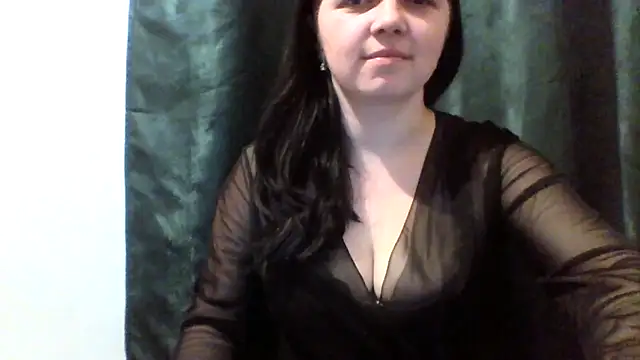 Snapshot of Vitalina282128 chatting on February 13, 2:07 am Vitalina282128 online show from February 13, 2:07 am