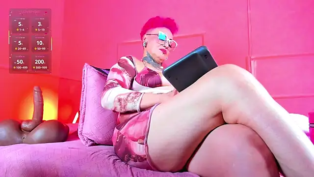 MATURE HARDCORE online show from April 8, 5:18 am