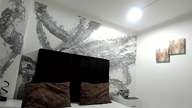 Snapshot of lilithDraven_ chatting on February 13, 3:57 am lilithDraven online show from February 13, 3:57 am