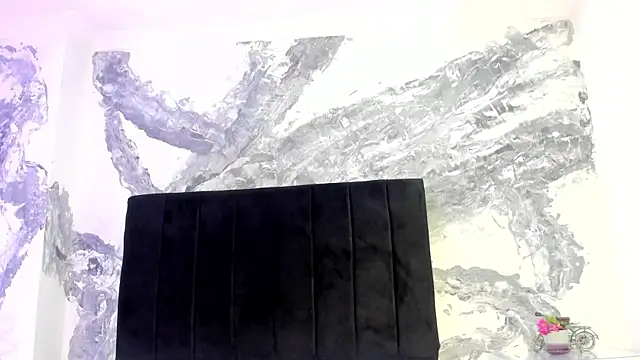 Snapshot of lilithDraven_ chatting on February 18, 4:08 am lilithDraven online show from February 18, 4:08 am