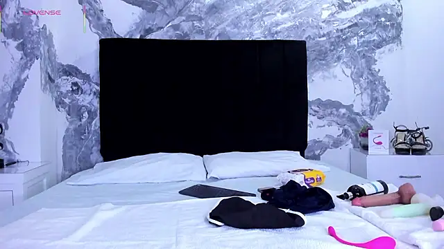 Snapshot of lilithDraven_ chatting on March 5, 4:08 am lilithDraven online show from March 5, 4:08 am