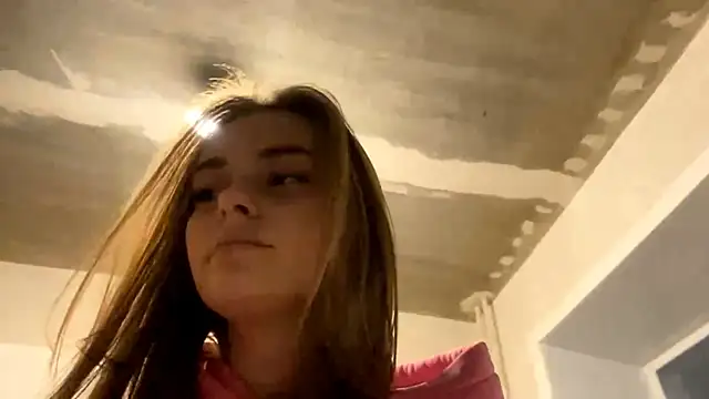 GeralynChiszar online show from November 11, 5:18 am