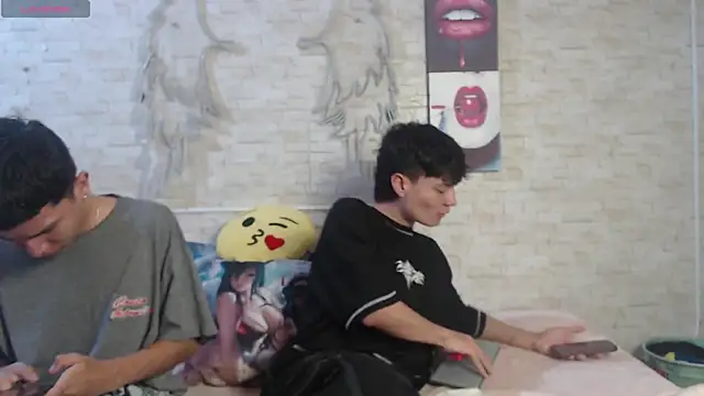 axel milo kairo and noa online show from December 20, 4:03 pm