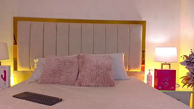 Anastasia gb online show from April 2, 12:14 pm