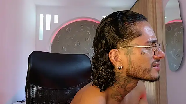 Snapshot of Alanrodgers chatting on November 12, 1:11 pm Alanrodgers online show from November 12, 1:11 pm