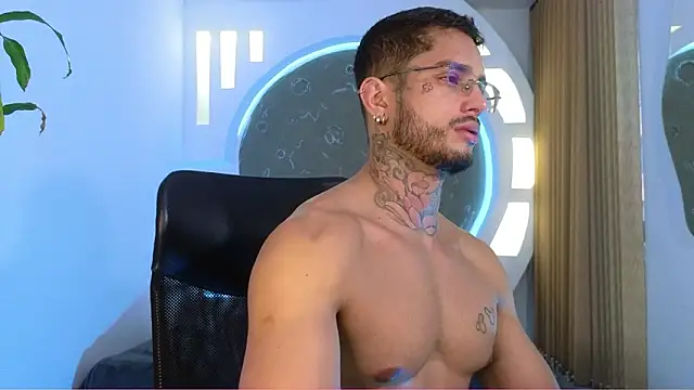 Snapshot of Alanrodgers chatting on January 16, 11:47 am Alanrodgers online show from January 16, 11:47 am