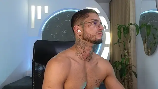 Snapshot of Alanrodgers chatting on February 4, 11:16 am Alanrodgers online show from February 4, 11:16 am