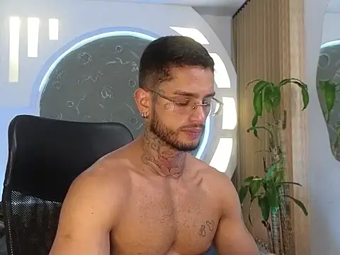 Snapshot of Alanrodgers chatting on February 9, 1:04 pm Alanrodgers online show from February 9, 1:04 pm