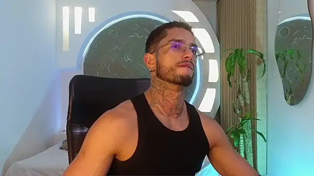 Snapshot of Alanrodgers chatting on March 5, 11:17 am Alanrodgers online show from March 5, 11:17 am