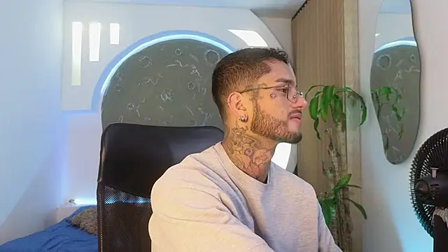 Snapshot of Alanrodgers chatting on March 9, 11:25 am Alanrodgers online show from March 9, 11:25 am