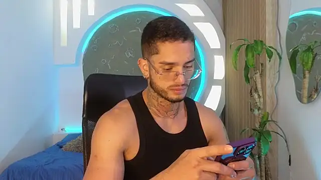 Snapshot of Alanrodgers chatting on March 10, 12:54 pm Alanrodgers online show from March 10, 12:54 pm