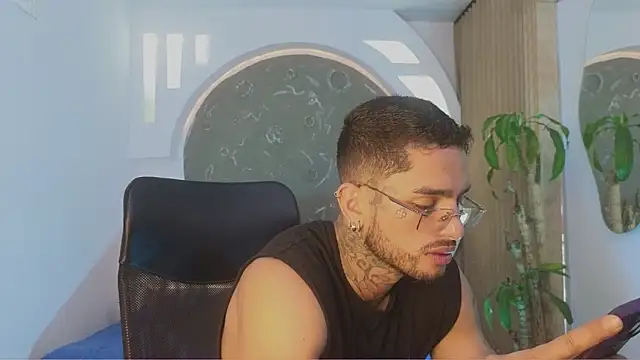 Snapshot of Alanrodgers chatting on March 14, 1:38 pm Alanrodgers online show from March 14, 1:38 pm