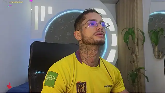 Snapshot of Alanrodgers chatting on March 17, 12:08 pm Alanrodgers online show from March 17, 12:08 pm