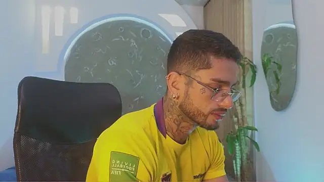 Snapshot of Alanrodgers chatting on March 25, 12:22 pm Alanrodgers online show from March 25, 12:22 pm