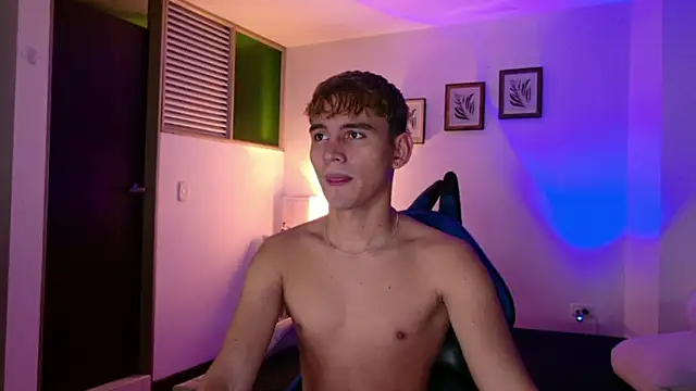 estebanperez 26 online show from February 23, 10:56 am