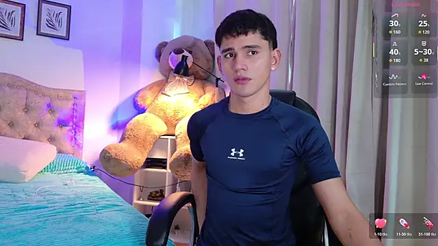 estebanperez 26 online show from May 16, 1:43 pm