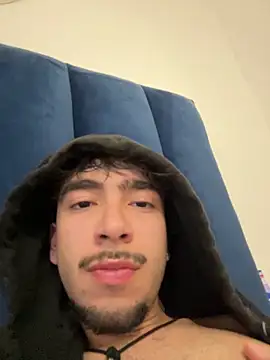 Snapshot of Thisispikachu chatting on February 6, 5:16 pm Thisispikachu online show from February 6, 5:16 pm