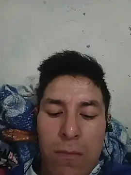 Snapshot of blanquito1099 chatting on May 21, 4:14 pm blanquito1099 online show from May 21, 4:14 pm