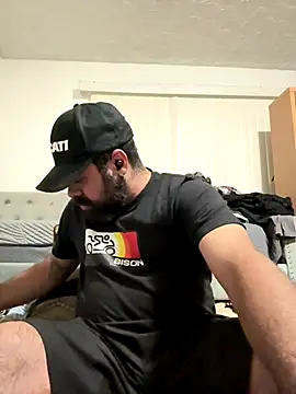 Snapshot of benajalamela90 chatting on November 11, 2:00 am benajalamela90 online show from November 11, 2:00 am