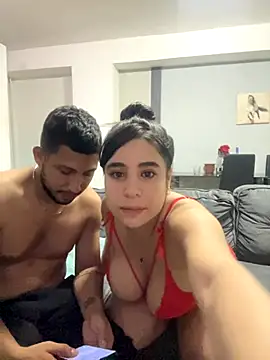 Snapshot of MAX_Jhonnson chatting on November 24, 6:46 am MAX Jhonnson online show from November 24, 6:46 am