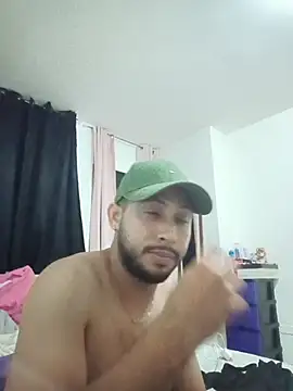 Snapshot of MAX_Jhonnson chatting on November 27, 12:24 am MAX Jhonnson online show from November 27, 12:24 am