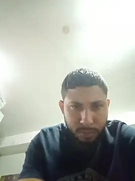 Snapshot of MAX_Jhonnson chatting on November 29, 1:19 am MAX Jhonnson online show from November 29, 1:19 am