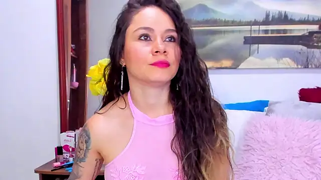 Snapshot of Aurora_Real chatting on November 26, 2:45 am Aurora Real online show from November 26, 2:45 am