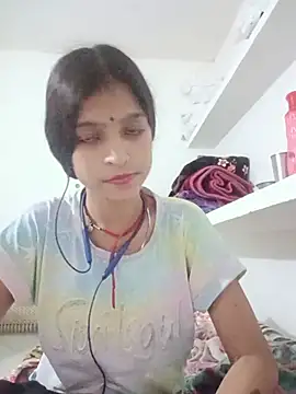 Mohnicute online show from May 15, 6:15 pm