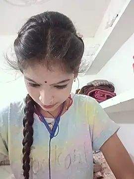 Mohnicute online show from May 31, 6:04 pm