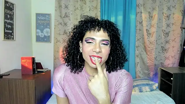 Angel White25 online show from December 14, 7:36 am