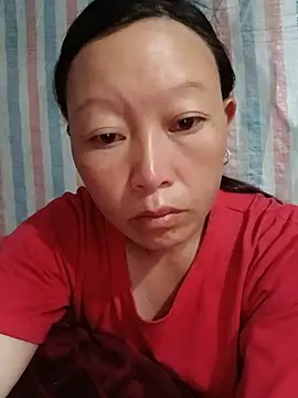 girl-hot2x online show from May 31, 6:42 pm