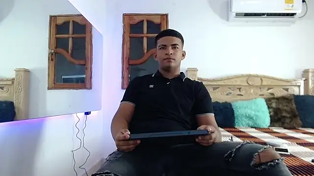 mathews    online show from November 30, 2:48 am