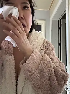 oo-shanshan online show from December 3, 10:30 pm