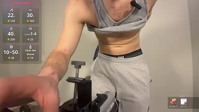 Snapshot of sculpteddesire chatting on March 25, 1:00 am sculpteddesire online show from March 25, 1:00 am