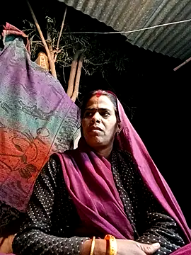 Snapshot of Neetujk chatting on November 15, 3:52 pm Neetujk online show from November 15, 3:52 pm