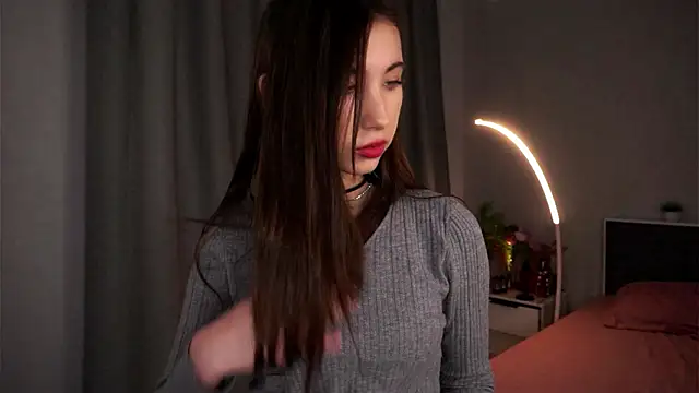 NanceeWestaway online show from March 1, 6:54 pm