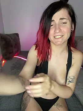 Snapshot of AuroraAllure_27 chatting on June 8, 5:57 pm AuroraAllure 27 online show from June 8, 5:57 pm