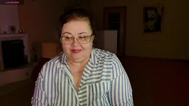 Natali-Gucci online show from April 7, 8:42 pm