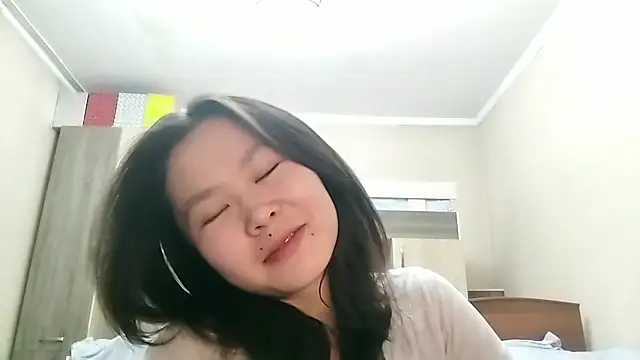 Snapshot of HuldaKye chatting on November 21, 1:32 pm HuldaKye online show from November 21, 1:32 pm