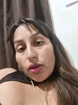 IsabellaaSwann online show from November 18, 12:16 am