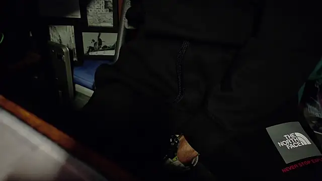 Chrisatmiami online show from March 21, 6:00 pm