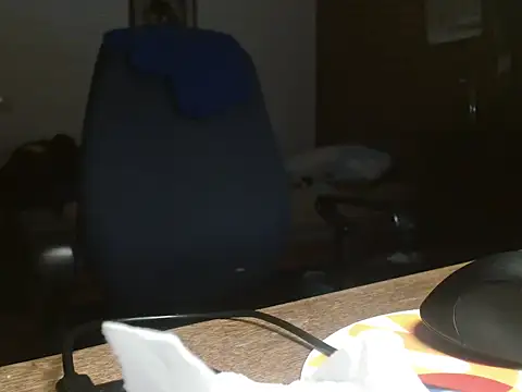 Snapshot of sssuka chatting on April 22, 11:39 pm sssuka online show from April 22, 11:39 pm