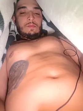 Snapshot of mohamedkarimm chatting on December 3, 5:59 am mohamedkarimm online show from December 3, 5:59 am